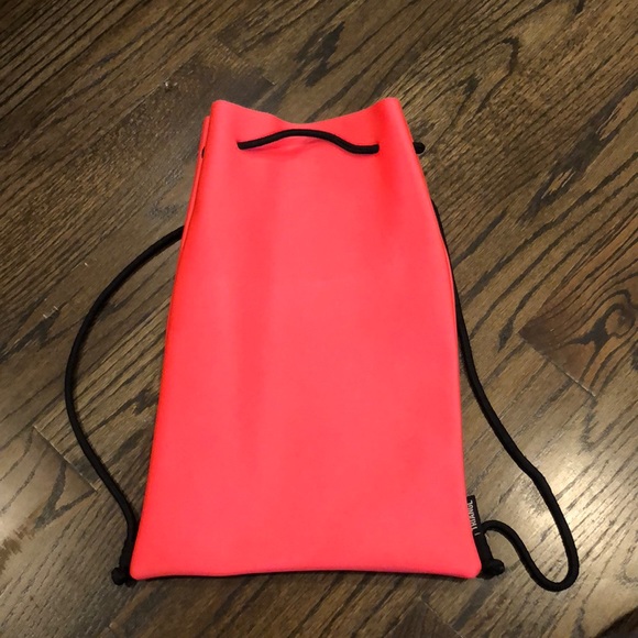 Triangl Neoprene Bag - Picture 2 of 3